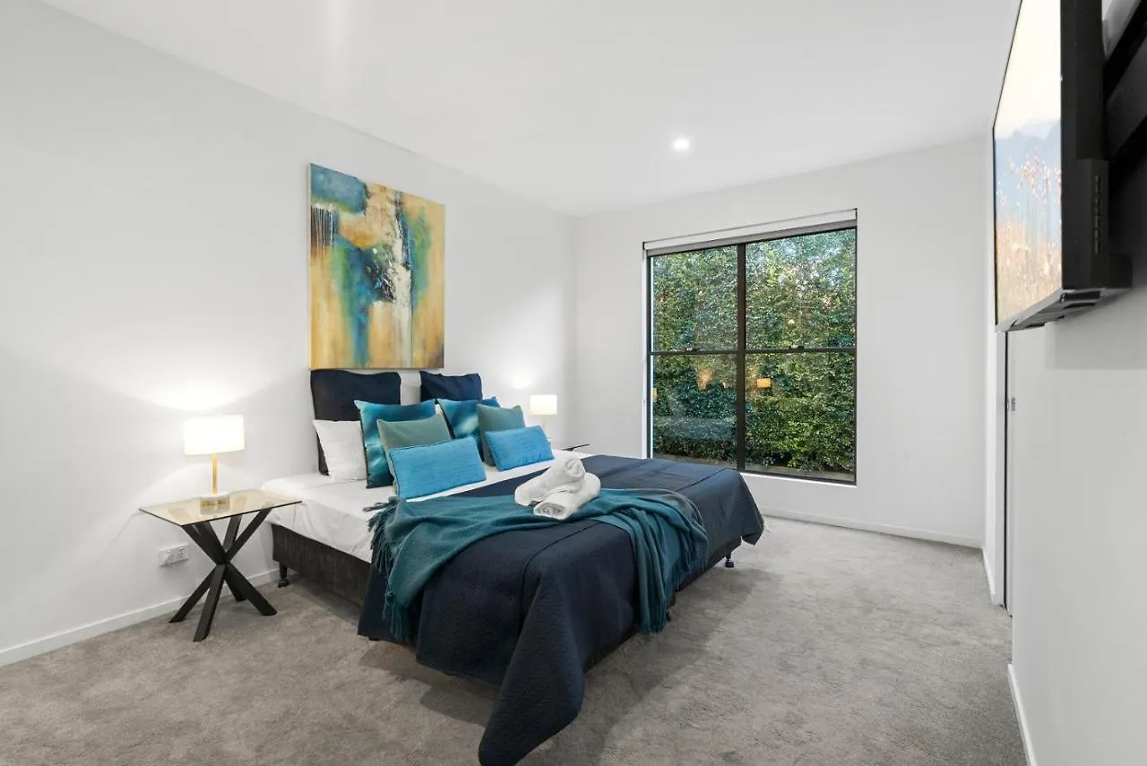 C'Est La Vie Villa Gold Coast 0*,