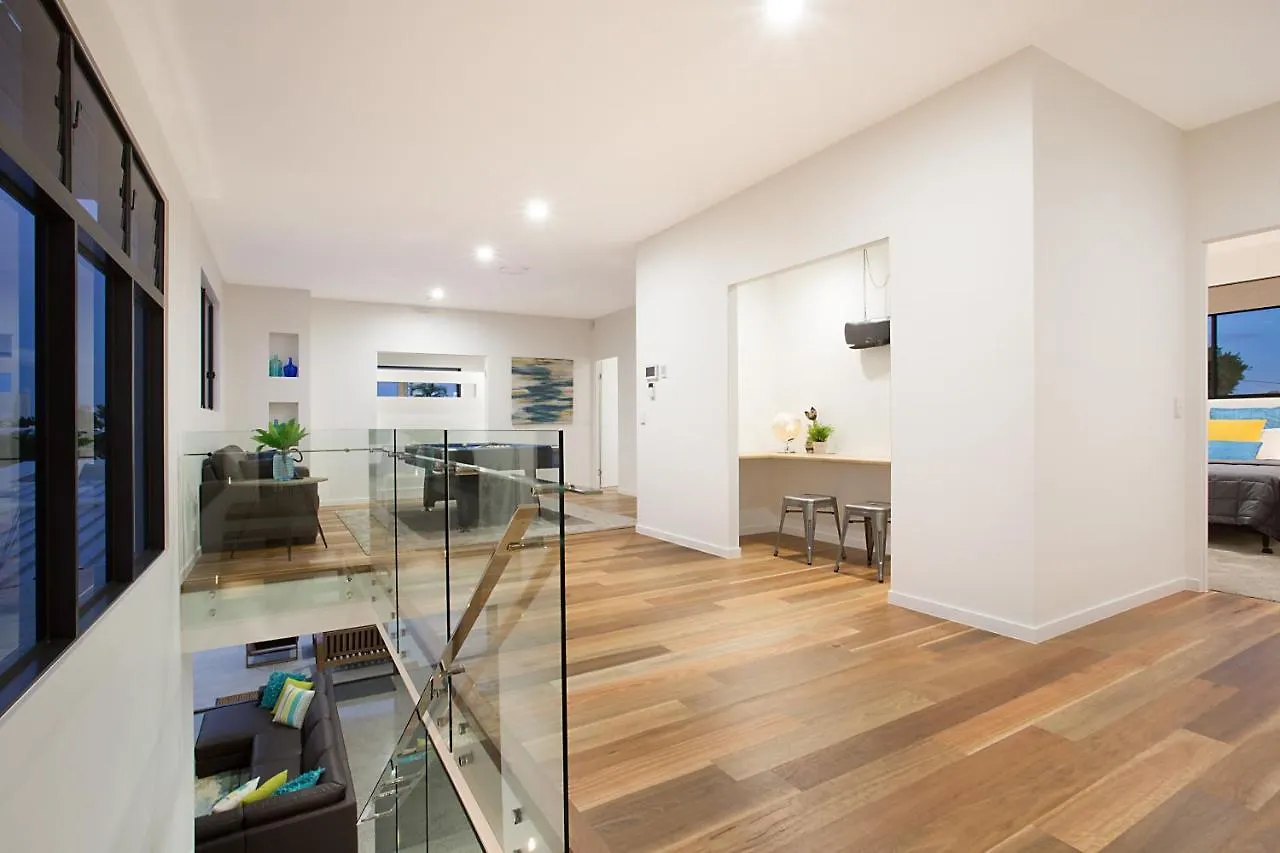 C'Est La Vie Villa Gold Coast
